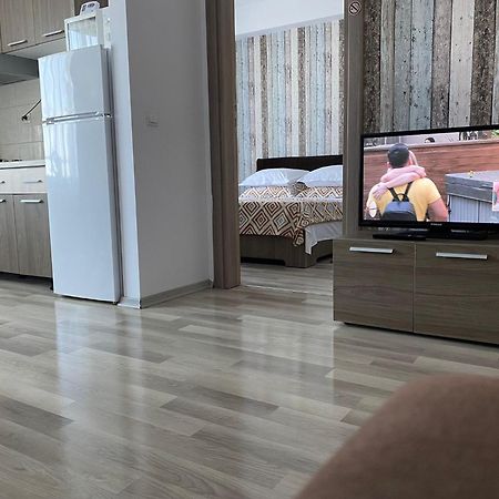 Apartament Carina Summerland 마마이아 외부 사진